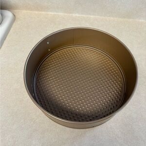 Non-Stick Brown Springform Pan